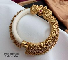 Gold Bangles Design Bengali, Bengali Jewellery Traditional, Hand Kada Gold For Women, Gold Kada For Women, Bengali Bangles, Ivory Bangles, Kada For Women, Unique Gold Jewelry Designs