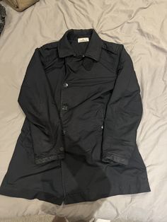 Stone Island David TC Coat Primaloft Padded Black Large Jacket Pea Trench. Stone Island David TC tench coat with Primaloft. Absolutely amazing quality and fit, really nice stuff, retails for £975, will be generous with offers, need gone, 100% authentic, will provide certilogo and other pictures on request. Pit to pit - 22.5 inches. Will be sent the next day tracked and signed for. #stoneisland #Vintage #Osti #rare #archive Weatherproof Long Coat For Workwear, Casual Business Outerwear With Padded Collar, Classic Long Sleeve Weatherproof Outerwear, Casual Weatherproof Long Coat, Casual Long Weatherproof Coat, Be Generous, Large Jacket, Stone Island, Military Jacket