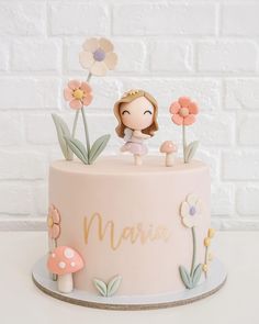 Cute Small Birthday Cakes For Women, First Birthday Cake Flowers, 1 Birthday Cake Girl, Baby Girl Cake Ideas, Cake First Birthday Girl, Cakes For Baby Girl, 1st Birthday Cake Girl, 2nd Birthday Cake Girl, First Tooth Cake