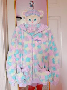 Fairy Kei Pfp, Kawaii Sweaters, Fairy Wardrobe, Yumi Kawaii, Pastel Clothes, Rainbow Things, Kawaii Sweater, Crazy Fashion