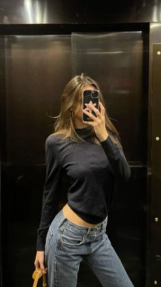 Viral Aesthetic, Future Clothes, Outfit Vintage, Effortless Hairstyles, Cold Weather Outfits, Feminine Outfit, Outfits Casuales, Motivation Inspiration, Daily Outfits