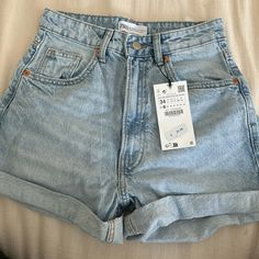 Zara Jean Shorts- Nwt Size 2 Trf High-Waisted Mom Fit Denim Shorts Us Sz 2 Light Blue Light Blue Denim Shorts, High Waist Light Wash Jean Shorts With Belt Loops, Zara High Rise Bottoms With Belt Loops, Trendy Straight Leg Zara Shorts, Trendy Zara Straight Leg Shorts, Zara Trendy Straight Leg Shorts, Zara High-waisted Jean Shorts With Pockets, Zara High Rise Jean Shorts With Pockets, Zara Denim Blue Shorts With Pockets