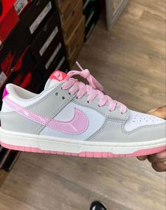 Nike Shoes Women Fashion, Jordan Low, Preppy Shoes, Jordan Shoes Girls, Jordan Shoes Retro