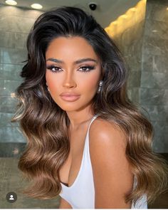 Easy summer hairstyles for long hair by Dvir Tvik - Melody Jacob Amazon Organizer, Prom Hair Updo Elegant, Summer Hairstyles For Long Hair, Side Swept Hairstyles, Bridesmaid Hair Makeup, Curls For Long Hair, Simple Wedding Hairstyles, Hairstyles For Layered Hair, Long Hair Wedding Styles