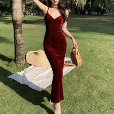 Red Velvet Strap Back Bodycon Maxi dress Midi Dress Evening, High Waist Maxi Dress, Evening Midi Dress, Spaghetti Strap Bodycon Dress, Velvet Bodycon Dress, Classy Prom Dresses, Casual Party Dresses, Spaghetti Strap Maxi Dress, Bodycon Maxi Dresses