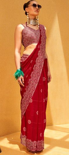 Red and Maroon color Saree in Georgette fabric with Printed work Red Motif Saree For Reception, Red Saree With Motifs For Reception, Red Bandhani Print Dupatta For Party, Red Saree For Party And Festivals, Red Georgette Saree With Motifs, Red Saree With Motifs For Party, Maroon Saree, Reception Lehenga, Engagement Reception