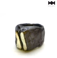 This sculptural silver ring is a one off. It's the kind of ring that makes you feel powerful, because it in itself is rotund, heavy, and strong looking. It's raw and full of energy... and the difference in tones, from the black silver to the brushed one on the top section accentuate it's boldness. INSIDE DIAMETER: 22,3 mm. SIZE USA: 13 SIZE EUROPE: 30 BAND WIDTH: 126MM. aprox BAND THICKNESS: 3 MM aprox. WEIGHT: 46 GRS. (WOWWWWW...make sure you are ready for a chunky piece) ► All my pieces are de Brutalist Hand Cast Open Ring, Unique Hand Cast Metal Rings, Unique Hand-cast Open Signet Ring, Unique Hand Cast Wide Band Rings, Hand Cast Modernist Ring As Gift, Hand Cast Modernist Ring, Modernist Hand Cast Ring As Gift, Handmade Brutalist Open Ring, Unique Hand Forged Open Wide Band Ring