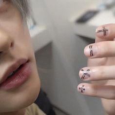 Hyunjin icon lq #straykids #hyunjin Straykids Nail Art, Hyunjin Accessories, Straykids Nails Designs, Stray Kids Nails Designs