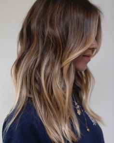 Loved In Brunette Balayage, Beachy Balayage Brunettes, Brown And Blonde Balayage Mid Length, 2024 Hair Colors For Women, Undone Blonde Hair, Lived In Color Brunette, Warm Balayage Brunettes, Low Balayage, Beachy Brunette Hair