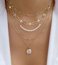 Trend Necklace 2024, 2024 Necklace Trend, Jewelry Trends 2024, Make Outfits, Collar Hippie, Necklace Outfit