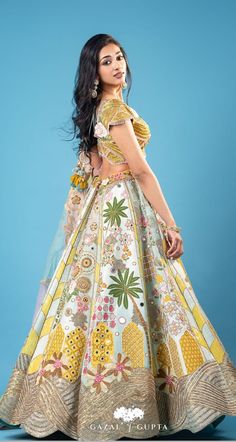 Haldi Outfit, Egg Shell Art, Traditional Indian Outfits, Indian Bridal Wear, Fashion Figures, Indian Bridal, Indian Dresses, Indian Outfits, Bridal Wear