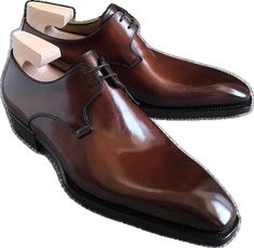 Formal Brown Dress Shoes With Laces, Business Derby With Leather Sole And Lace-up, Brown Leather Shoes With Laces For Business, Semi-formal Lace-up Derby With Leather Sole, Brown Leather Shoes With Laces For Formal Occasions, Derby Lace-up Shoes With Leather Lining And Pointed Toe, Lace-up Calf Leather Dress Shoes For Office, Calf Leather Lace-up Dress Shoes, Pointed Toe Leather-lined Lace-up Derby Shoes