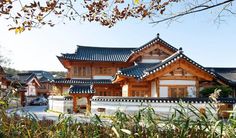 Modern Korean House, Hanok House, Hongik University, Korean Traditional House, Hanok Village, Traditional Houses, Traditional Exterior, House Viewing