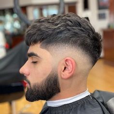 Very Short Hair Men, Mid Fade Haircut, Young Men Haircuts, Men Fade Haircut Short, Haircut Selfie, Short Fade Haircut, Photo Hijab, Mens Hairstyles Fade, Mens Haircuts Short Hair