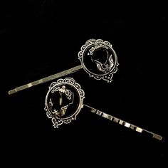 Bat Nest Hair, Silver Hair Pins, Gothic Hair Accessories, Ballet Hairstyles, Witch Hair, Bat Jewelry, Metal Bat, Gothic Hairstyles, Silver Hair Pin