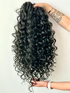 Transform your look effortlessly with our Push-Up Curls! Designed to be woven into your natural hair, these curls add instant volume and bounce, perfect for all hair types. Reusable and comfortable, they provide a natural, full-bodied appearance that lasts all day. Whether you have straight, wavy, or curly hair, these versatile curls blend seamlessly, enhancing your style without the need for permanent changes or damaging heat tools. Crafted for convenience, our Push-Up Curls are easy to attach Tree Braids Hairstyles Wet And Wavy, Tree Braids Hairstyles, Wavy Or Curly Hair, Tree Braids, Voluminous Hair, Weight Set, Easy Braids, Hair Game, All Hair Types