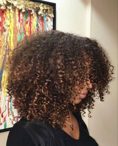 Natural Hair Highlights, Curly Highlights, Highlights For Dark Brown Hair, Highlights Curly Hair, Dyed Natural Hair