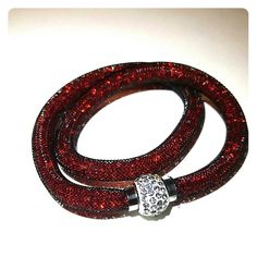 Red mesh crystal filled bracelet Red mesh crystal filled bracelet with rhinestones and a magnetic closure. Jewelry Bracelets Purse Accessories, Magnetic Closure, Womens Jewelry Bracelets, Lady In Red, Rope Bracelet, Leather Bracelet, Jewelry Bracelets, Women Jewelry, Mesh