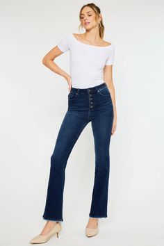 Our Rainn Ultra High Rise Flare Jeans come in a slightly faded wash with a raw hem for a subtle lived-in look that comes in a chic and flattering flared fit. Sits high above the natural waistline as it tapers down the thigh and flares out towards the calf. Made with stretch denim that moves with the body as it retains its shape even after multiple wears. Features a classic five-pocket design and five-button front closure. Super high rise Rise 11" Inseam 32" 94% Cotton, 4% Polyester, 2% Spandex M High Rise Flare Jeans, High Rise Bootcut Jeans, Bridal Couture, Grey Fashion, Flare Jeans, Stretch Denim, High Rise, Couture, Clothes For Women