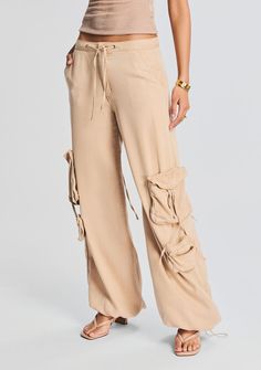 String Pocket, Fit Cargo Pants, Australia Clothes, Oversized Pockets, Silk Bra, Stylish Women Fashion, Sand Dunes, China Fashion, Denim Pant