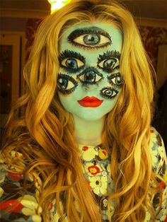 Beautiful Halloween Makeup, Halloween Make-up Looks, Creepy Makeup, Party Make-up, Creepy Halloween Makeup, Halloween Beauty, Halloween Makeup Scary, Halloween Eyes, Scary Makeup