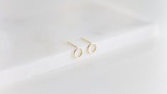 Small Circle Earrings - 14k Gold or Sterling Silver Earrings - Geometric - Small Studs - 14k Gold St Minimalist Earrings Studs, Custom Gift Boxes, Minimalist Studs, Small Circle, Earrings Geometric, Circle Studs, Circle Earrings, Minimalist Earrings, Gold Studs