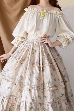 Gowns Dresses Elegant, Old Fashion Dresses, Kawaii Fashion Outfits, Simple Pakistani Dresses, Easy Trendy Outfits, Lovely Clothes, Kawaii Clothes, Modern Outfits, Inspired Dress