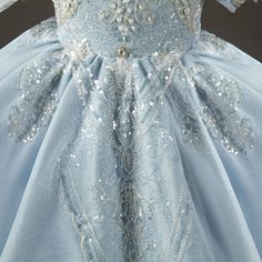 This luxurious sky blue flower girl dress is adorned with delicate pearls and intricate beading, creating a stunning Arabic princess gown. Perfect for weddings, birthdays, or pageants, this dress will make any young girl feel like royalty. Exude elegance and sophistication with DreamyVow J014. Dresses With Pearls, Blue Flower Girl Dress, Blue Flower Girl, Yellow Evening Dresses, Grey Evening Dresses, Flower Girl Dresses Blue, Champagne Evening Dress, Gold Evening Dresses, Arabic Style