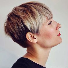 Blonde Pixie Ideas To Look Like A Star ★ Blonde Pixie Haircuts, Short Blonde Pixie, Long Pixie Hairstyles, Layered Short, Bad Energy, Blonde Pixie Haircut, Cut Her Hair