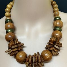 Wooden Necklaces, Wood Beads Jewelry, Pony Bead Projects, African Accessories, Multi Strand Beaded Necklace, Wooden Bead Necklaces, Wood Bead Necklace, Bead Necklaces