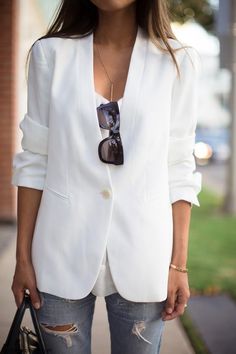 Song Of Style, Cooler Look, White Blazer, Fashion Mode, Looks Style, Mode Inspiration, Street Styles, Ripped Jeans, Look Fashion