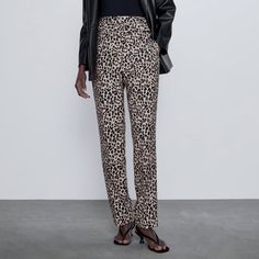 Condition:New With Tag Size: Medium Color: Leopard Print High Waist Trousers With Side Pockets, False Welt Pockets, Belt With A Lined Buckle And Front Fastening With Metal Hook, Inside Button And Zip Inseam: 29.5” Rise: 14” Waist: 14.5” Hips: 22” Z002 Fall Straight Leg Leopard Print Pants, Fitted Elegant Leopard Print Bottoms, Elegant Fitted Leopard Print Bottoms, Leopard Print Wide Leg Bottoms For Work, Chic Leopard Print Straight Leg Bottoms, Chic Leopard Print Workwear Bottoms, Wide Leg Leopard Print Bottoms For Work, Chic Leopard Print Pants For Work, Casual Leopard Print Workwear Pants