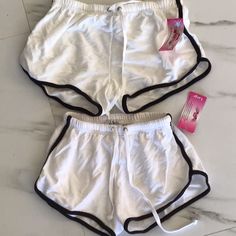 From Nordstrom Box56a Cute White School Bottoms, Cute White Short Length Shorts, Trendy Summer Shorts For School, Trendy School Shorts For Summer, Sporty Shorts For School In Summer, Sporty Summer Shorts For School, Sporty White Bottoms For School, Trendy White School Bottoms, White Casual Shorts For School