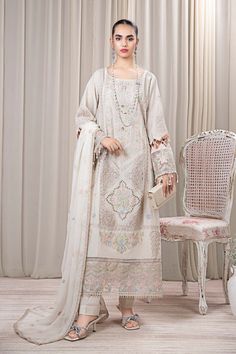 Maria B DW-EF24-109 Casual Prets 2024 Original brand suit fabric and photography lite diffrance in actual print. Cream Lawn Suit With Digital Print For Spring, Cream Lawn Suit With Digital Print For Eid, Cream Digital Print Lawn Suit For Eid, Cream Printed Sets For Eid, Cream Printed Set For Eid, White Printed Lawn Suit For Spring, White Printed Long Sleeve Lawn Suit, Spring White Printed Lawn Suit, Cream Cotton Lawn Suit With Digital Print