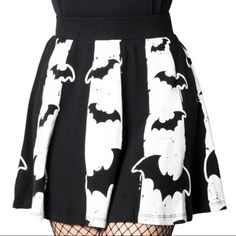 New With Tags. Unleash Your Inner Vampire Queen With This Bat Stripe White Skater Mini Skirt! This Skirt Features A Bat Flock Flying On Top Of Black And White Stripes For A Dark Gothic Appeal. The Flattering Flared Shape With Wide Elastic Waistband Make This Skirt Comfortable And Easy To Wear For Any Occasion. Soft Feel Discharge Print Made Of 95% Cotton And 5% Spandex. Designed In California. Gothic, Goth, Halloween Skbsw 45 White Skater Skirt, Kei Visual, Summer Goth, Vampire Queen, Dark Gothic, Black And White Stripes, Graphic Tee Shirts, Dresses With Leggings, Fit & Flare