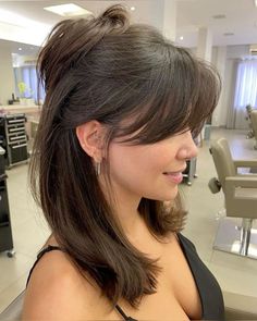 #girlblogger #haircut #haircolor #haircare #hairstyles #hair Brown Hair Looks, Bangs With Medium Hair, Midlength Haircuts, Haircuts For Medium Hair, Haircuts Straight Hair, Haircuts For Long Hair, Hair Inspo Color, Aesthetic Hair, Dark Hair