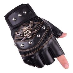 Pirate Accessories, Tactical Gloves, Tactical Clothing, Pirate Skull, Sports Gloves, Colour Blocking, Eco Chic, Estilo Punk, Outdoor Fabric