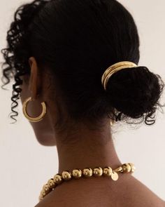 Silk Scrunchies, Black Femininity, Dope Jewelry, Jewelry Model, Jewelry Lookbook, Jewelry Photography, Dream Jewelry, Summer Jewelry, Piercing Jewelry