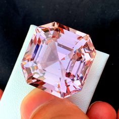 81.30 Cts Natural Pink Kunzite Gemstone Gem Drawing, Pink Kunzite, Very Grateful, Tourmaline Crystal, Gems And Minerals, Cute Doodles, Color Combos, X 23, Pink Color