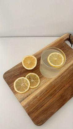 #beauty #healthy #naturaly Lemon Water In The Morning, Water Aesthetic, Makanan Diet, Healthy Girl, Healthy Lifestyle Inspiration, Lemon Water, Morning Routine, Healthy Habits, Dream Life