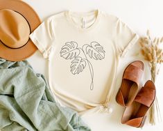 Monstera Shirt, Monstera Lover T-shirt, Plant Lady Tee, Plant Mama Gift, Plant Lover Shirt, Botanic Shirt, Nature Tee, Gardening Lover Shirt, Trendy Tee, Lady Shirt We have designed fun, enjoyable and stylish t-shirts to make you happy with small details, Don't forget to check out our other t-shirts 😊 ❀DETAIL❀ For printing, we use Bella Canvas and Gildan SoftStyle brand shirts, which are the best in the industry. *Bella Canvas -unisex size -4.2 oz. -Solid colors are 100% Combed Cotton and Ring- Monstera Shirt, Shirts Detail, Plant Mama, Nature Tees, Mama Gifts, Brand Shirts, Shirt Detail, Garden Lovers, Small Details