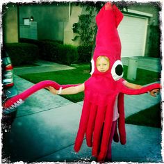 Giant Squid, current frontrunner Squid Costume, Boys Halloween Costumes Diy, Fairy Halloween Costumes, Giant Squid, Costume Diy, Easy Diy Halloween, Game Costumes, Halloween 2020, Halloween 2017