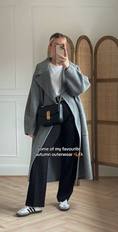 Katie Peake on TikTok Gray Coat Outfit Winter Style, Grey Coat Outfit Winter, Grey Coat Outfit, Outfits Timeless, Winter Outfits 2024, Old Money Winter, Mantel Outfit, Cold Weather Outfits Winter