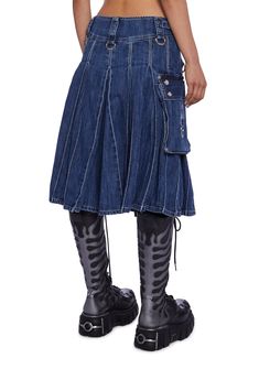 cuz make a statement. This kilt has a denim construction, a pleated design, cargo pockets, adjustable side straps, D-ring hardware, and a front zipper closure. Distressed Top, Kilt Skirt, Windsor Smith, Doll Home, Romantic Outfit, Corset Mini Dress, Tripp Nyc, Crochet Shoes, Cargo Jeans