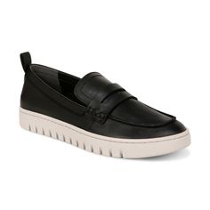 Workwear Slip-on Moccasins With Contrast Sole, Casual Flat Heel Slip-ons For Work, Casual Slip-on Loafers For Work, Casual Rubber Sole Flats For Work, Casual Flat Loafers For Workwear, Casual Workwear Flats With Rubber Sole, Casual Synthetic Loafers For Work, Chic Flats With Textured Sole For Everyday, Casual Slip-on Moccasins For Work