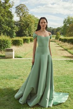 Drop Waist Gown, Best Wedding Guest Dresses, Column Dress, Leaf Green, Guest Outfit, Beautiful Gowns, Classy Dress, Drop Waist, Fancy Dresses