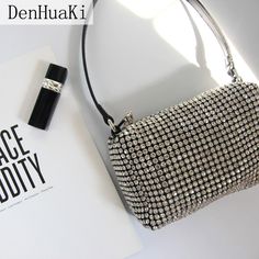 Brand Name: DenHuaKiOrigin: CN(Origin)Place Of Origin: GUANG DONG ProvinceShape: FLAPLining Material: polyesterMain Material: MetallicOccasion: VersatileClosure Type: zipperGender: WOMENDecoration: Diamonds Designer Purses And Handbags, Rhinestone Handbags, Casual Crossbody Bag, Rhinestone Clutch, Buy Bags, Professional Bag, Portable Bag, Evening Purse, Ladies Clutch