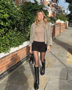 Black Riding Boots Outfit, Fall Outfit With Boots, Cute Thanksgiving Outfits, Ootd Winter, Look Short, Tights Outfit