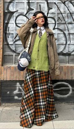 Bookcore Style, Winter Outfits Maximalist, Winter Funky Outfits, Art Curator Aesthetic Outfits, Fisherman Outfit Aesthetic, Old People Clothes, Maximalist Winter Outfits, Bugcore Outfits, Colorful Academia Outfit