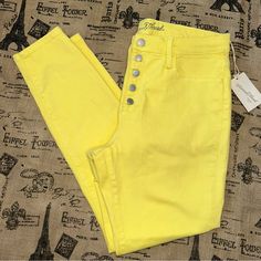 Universal Thread Nwt! Jeans Women's Yellow High-Rise Skinny Button Fly Denim Pants Size 10/30 Measures Approximately: Waist 34-35 Inch Inseam 28 Inch Spring High-waisted Jeans With Button Zip Fly, High-waisted Jeans For Spring, Spring High-waisted Jeans, Casual Spring Pants With Snap Buttons, Mid-rise Cotton Bottoms With Snap Buttons, High-waisted Cotton Jeans With Button Closure, Trendy Mid-rise Pants With Buttons, Trendy High-waisted Button Jeans, Trendy High Rise Jeans With Snap Buttons